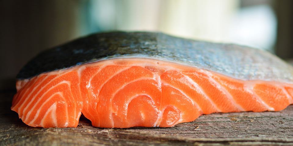This image has an empty alt attribute; its file name is salmon-3139390_960_720.jpg